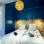 Agreable Maison Au Pied Du Chateau *