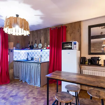 בית נופש Agreable Maison Au Pied Du Chateau
