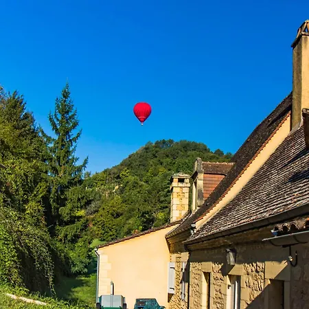 Agreable Maison Au Pied Du Chateau 度假居