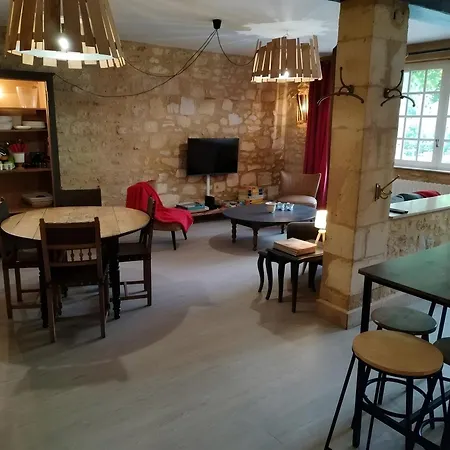 Maison Au Pied Du Chateau *