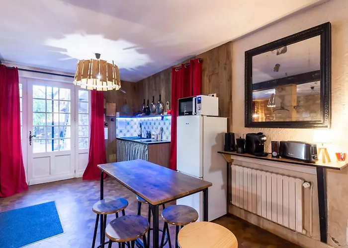 בית נופש Agreable Maison Au Pied Du Chateau *