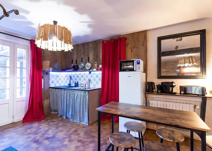 בית נופש Agreable Maison Au Pied Du Chateau