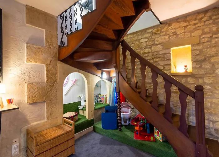 Agreable Maison Au Pied Du Chateau בית נופש *