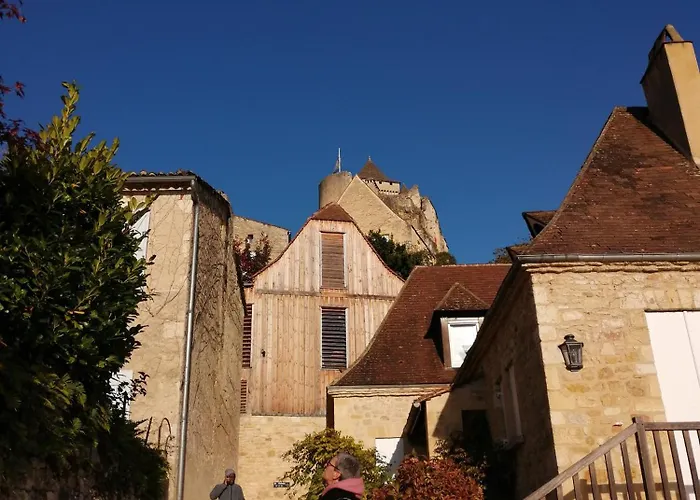 Agreable Maison Au Pied Du Chateau *
